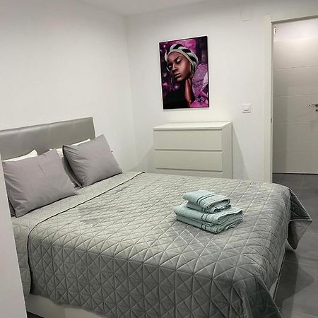 Cozy Apartment, Very Fresh At Playa De Gandia Buitenkant foto